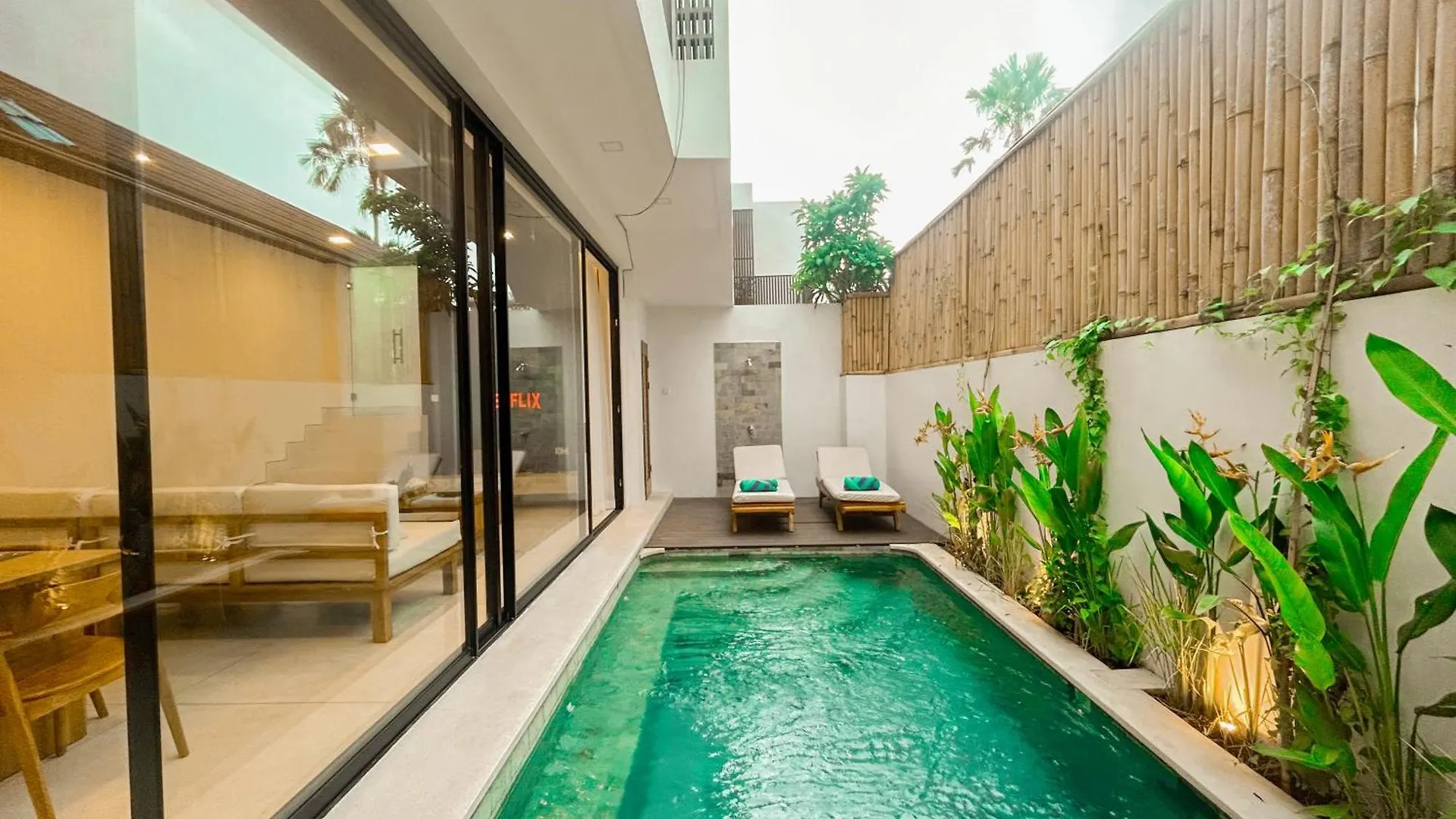 Villa Prada II 3Br Villa Near To Beach In Seminyak