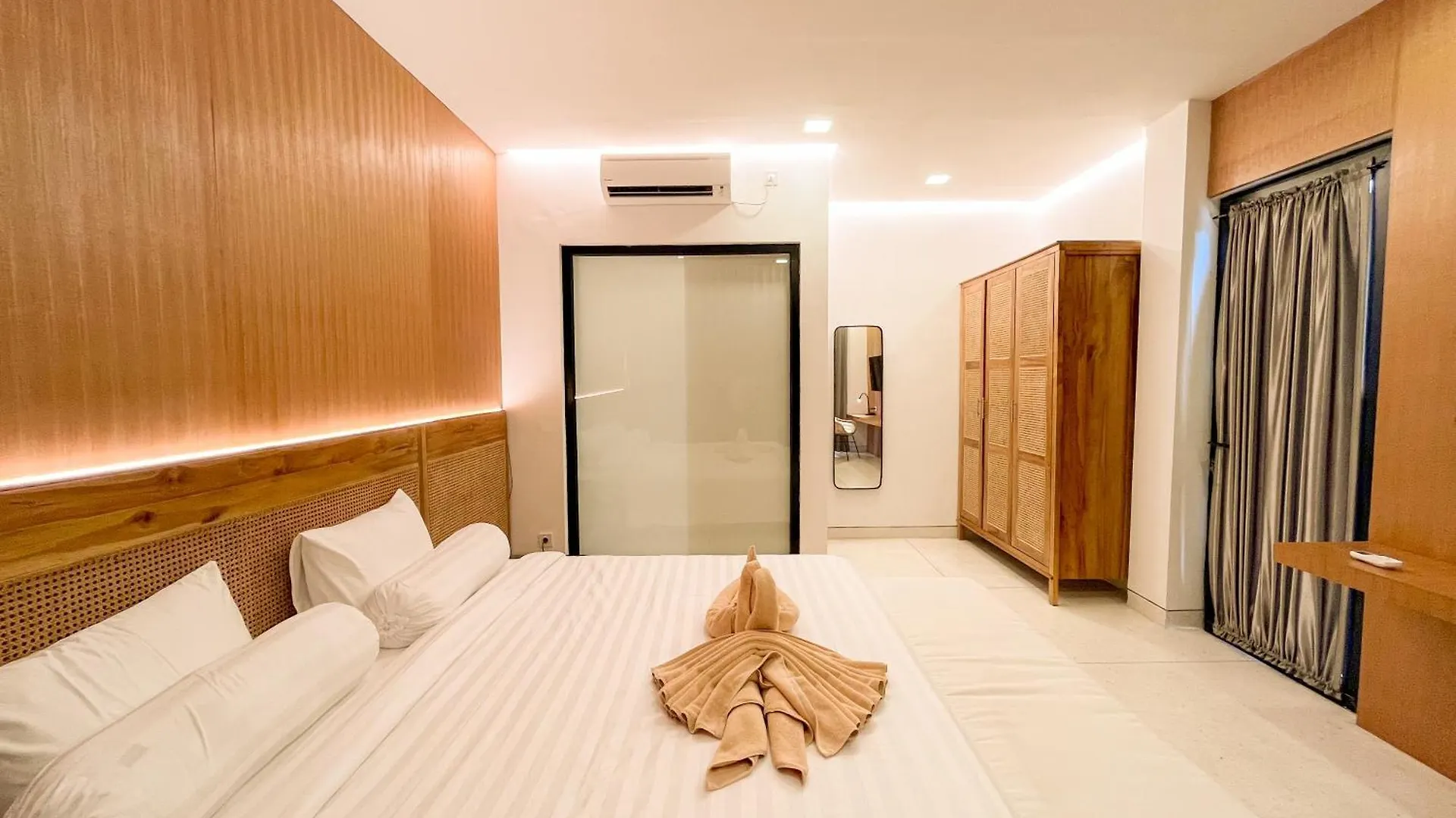 Villa Prada II 3Br Villa Near To Beach In Seminyak  Seminyak (Bali)