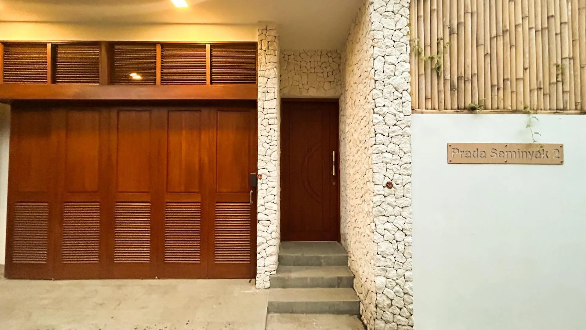 Villa Prada II 3Br Villa Near To Beach In Seminyak