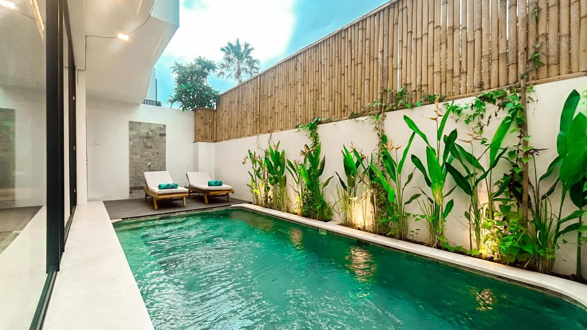 Villa Prada II 3Br Villa Near To Beach In Seminyak  Seminyak (Bali)